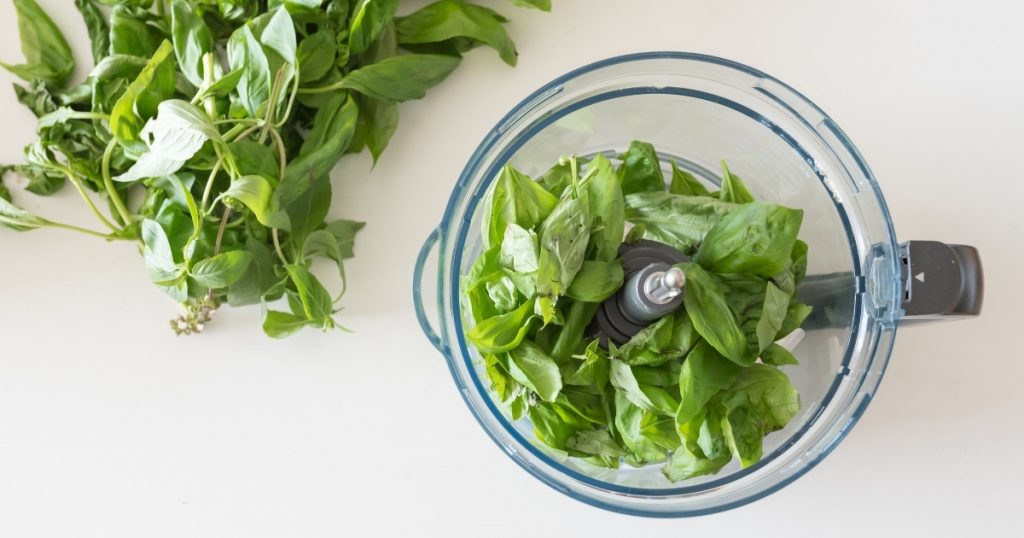 an image of the best food processor with greens